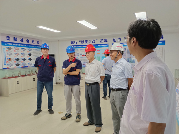 市人大常委會(huì)黨組副書(shū)記到建材公司調(diào)研 市人大常委會(huì)黨組副書(shū)記到建材公司調(diào)研